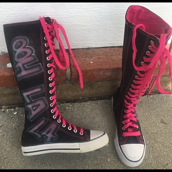 Sneakers - Picture 3 of 7